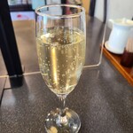 島田橋やぶ - グラススパークリングワイン