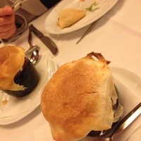スンガリー 新宿東口本店 - マッシュルームのつぼ焼きクリーム煮