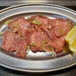 西八焼肉 - 上タン