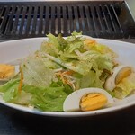 西八焼肉 - ゴマサラダ