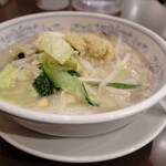 たんめん専門店 百菜 - ”毎日野菜たんめん”は、”麺”硬め、”生姜”多めでお願いしました。