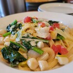 フォセッタ - 貝柱ポワロンほうれん草のクリームソース