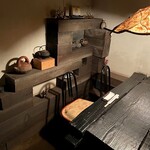 はまぐり屋 - 黒を基調とした調度品の内観は最高