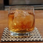 大八 - 七年熟成 極上梅酒 青谷の梅をロックで