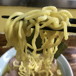 家系ラーメン まこと家 - 杉の字の酒井製麺