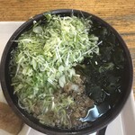 きっちょううどん 清武店 - 肉うどんわかめトッピングのネギ大盛り(^-^)