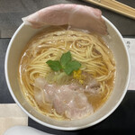 Japanese Noodle Issunboushi - 一寸誕生(醤油) 580円