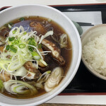 ROYAL - 山賊ラーメン　950円 半ライスサービス