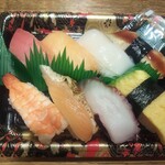 ディオ - にぎり寿司８貫 (税抜)276円→193円 ※開封後 (2022.04.03)