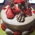 パティスリー　イチリュウ - 料理写真:イチゴとチョコレートのケーキ
