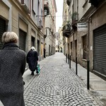 Cantine Barbaroux - Via Giuseppe Barbaroux を進む