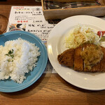 炭焼きビストロ楽 - 