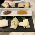 Cantine Barbaroux - Il Nostri Formaggi del Piemonte (たったの15€)