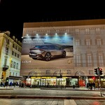 Cantine Barbaroux - 大きなKia の広告。日本の自動車メーカーはどうしたのかなぁ