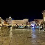 Cantine Barbaroux - Piazzo Madama 漆黒の空