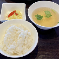 中国菜 老四川 飄香 銀座三越店 - フカヒレの姿煮セット 〈ご飯・スープ付き〉