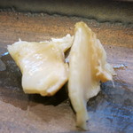 寿司栄 - ミル貝　貝の根元