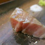 寿司栄 - 鮪の砂ずり　ワラ炙り