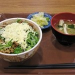 すき家 - ねぎマヨ牛丼おしんこセット