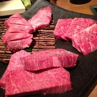 焼肉うしごろ 西麻布本店 - 【2013.2.5】タン元。ヒレ、S級ハラミ