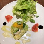 Bisutoro Yama Umi Happa - お食事セット　本日のサラダ　野菜のテリーヌ