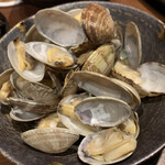 炭火居酒屋 くまさん家 - アサリの酒蒸し