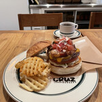 CRUZ BURGERS & CRAFT BEERS - 【LTD  BURGER】 『Noble Bacon Cheese  BURGER¥1,980』 『HOT COFFEE￥170』