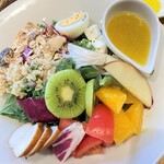 ル バー ラヴァン サンカンドゥ アザブ トウキョウ 関内店 - １６品目パワーサラダ　レギュラー