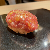 鮨 あらい - 名物おはぎ トロタクの握り