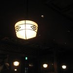 蕎麦・天ぷら 権八 - 和風の照明