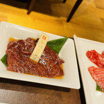 Yakiniku Senka Niku No Kirikata Shuukaijo - 