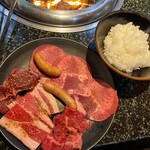 焼肉スエヒロ館 - 王道ランチ1680円