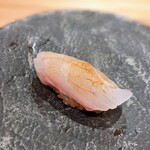 鮨おにかい - クエ（1週間寝かせ）