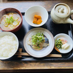 Nihoncha Kafe Hito Hi - 