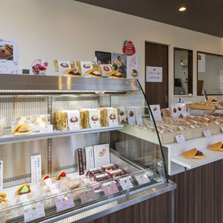 種類豊富などらやきがずらり！手土産にもぴったりです◎