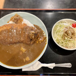 お食事処 祥 - カツカレー　　　¥ 850
