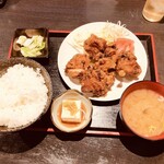 Chuukana Izakaya Heppoko - からあげ定食　700円