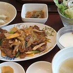 中国名菜 華林 - 牛肉とセロリのピリ辛香り炒め