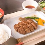 Limited to 10 meals [Hamburg Steak Lunch]