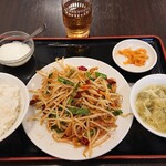 星宿飯店 - ■豚肉とモヤシ辛炒め定食 650円(内税)■