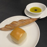 ラ ターブル ドゥ ジョエル・ロブション - パン