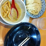 麺堂 稲葉 古河本店 - 替え玉は極細麺
