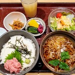 Resutoran Hanamizuki - 本日の定食(とろろネギトロ丼 そば付き)