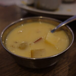 ナンディニ - フルーツカスタード