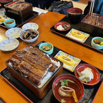 炭火焼うなぎ 東山物産 - 