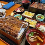 炭火焼うなぎ 東山物産 - 