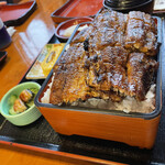 炭火焼うなぎ 東山物産 - 極上重　(大盛り)