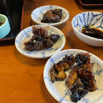 炭火焼うなぎ 東山物産 - かみしも　3等分