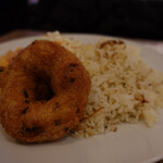 ナンディニ - クミンライス、オニオンワダ