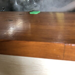 ラーメン二郎 - ミニの食券，両隣を見て縦に差し出します